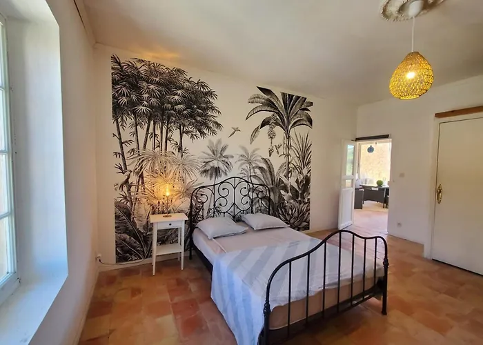 Via Domitia Spacieuse Maison 5 *